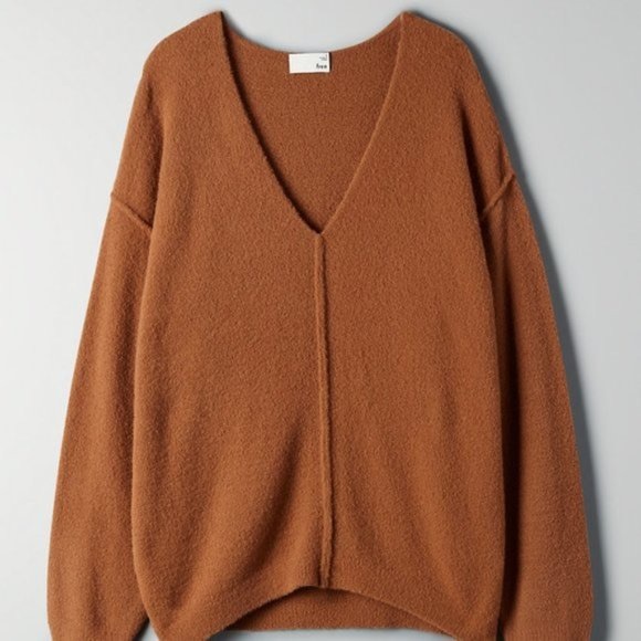 SOLD Aritzia Wilfred Free Relaxed V-Neck Sweater - Picture 1 of 4